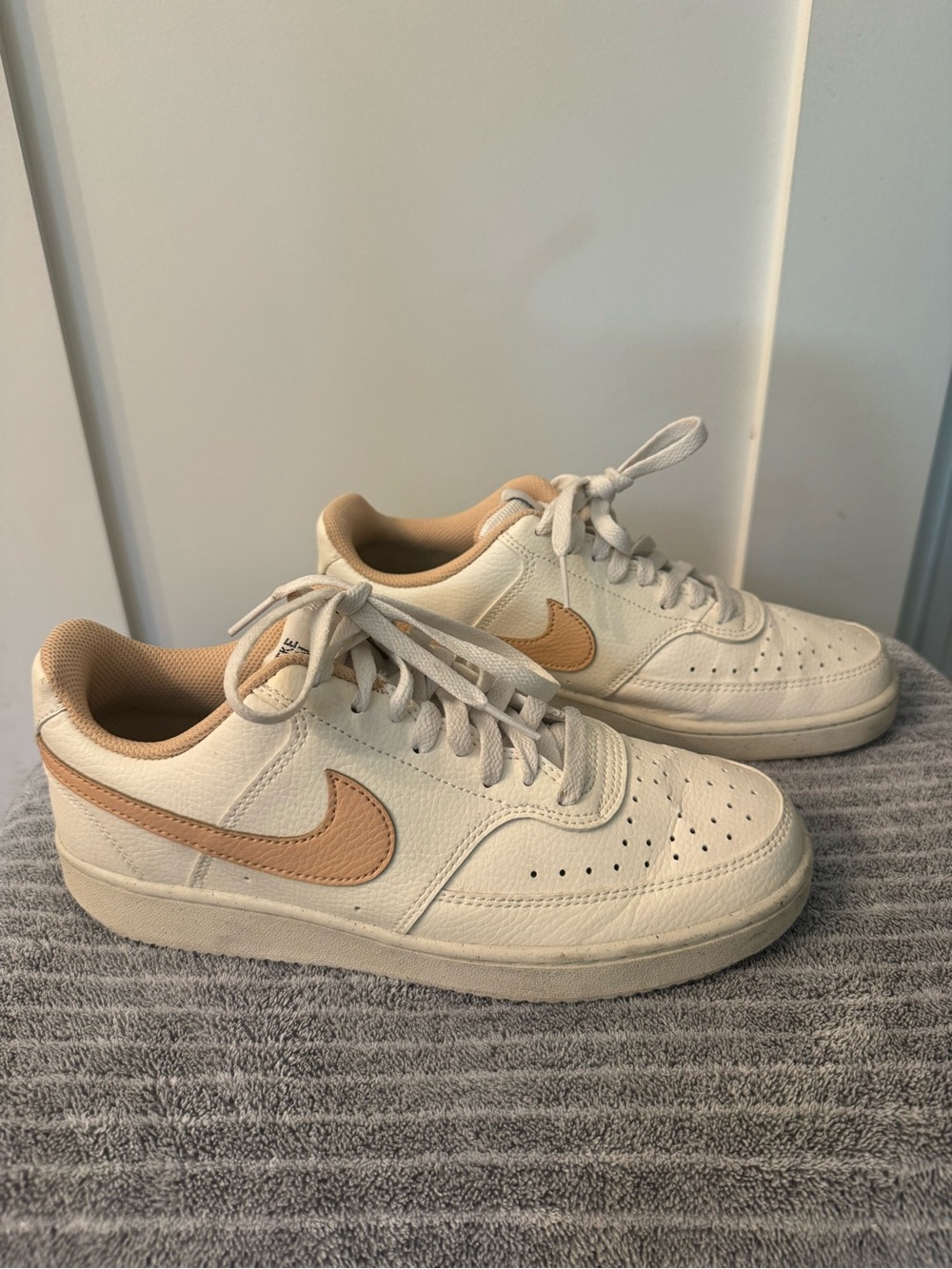 Nike Court Vision Low Cream Tan Women’s 8.5